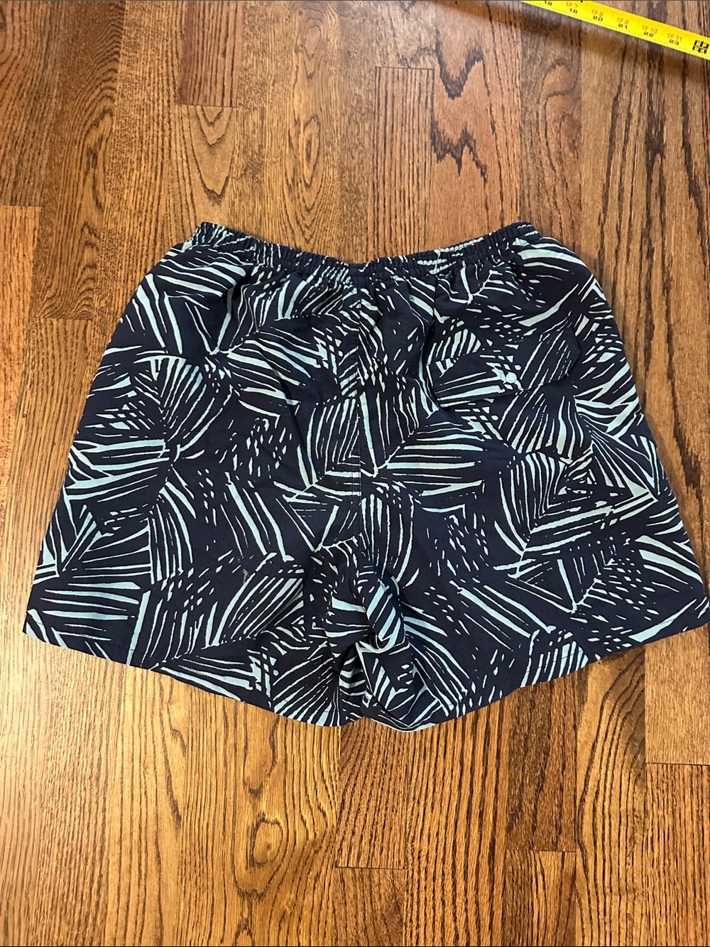 Patagonia Navy swim Shorts with Light Blue Leaf Pattern - Picture 6 of 9